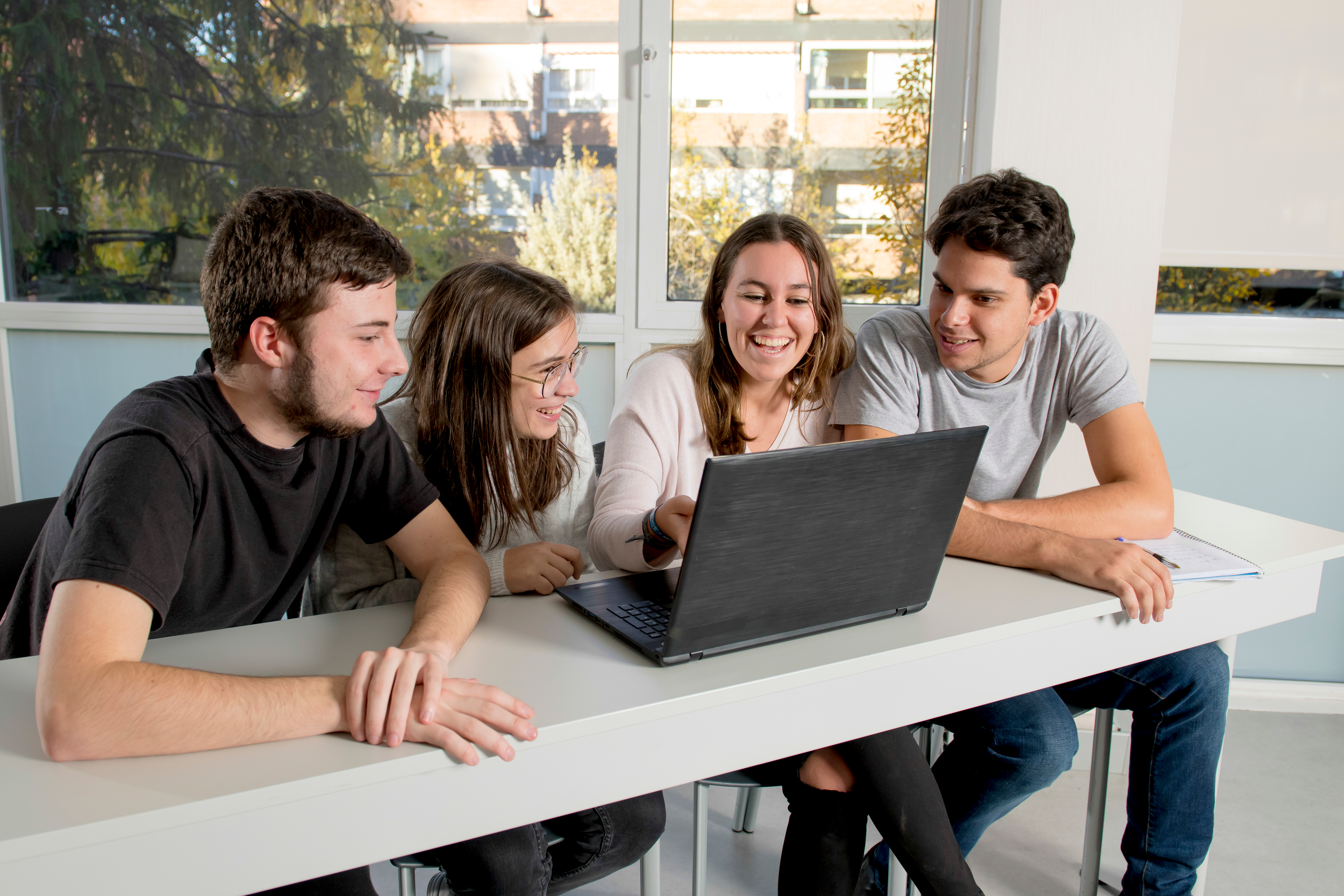 Im online Gruppenkurs Spanisch lernen