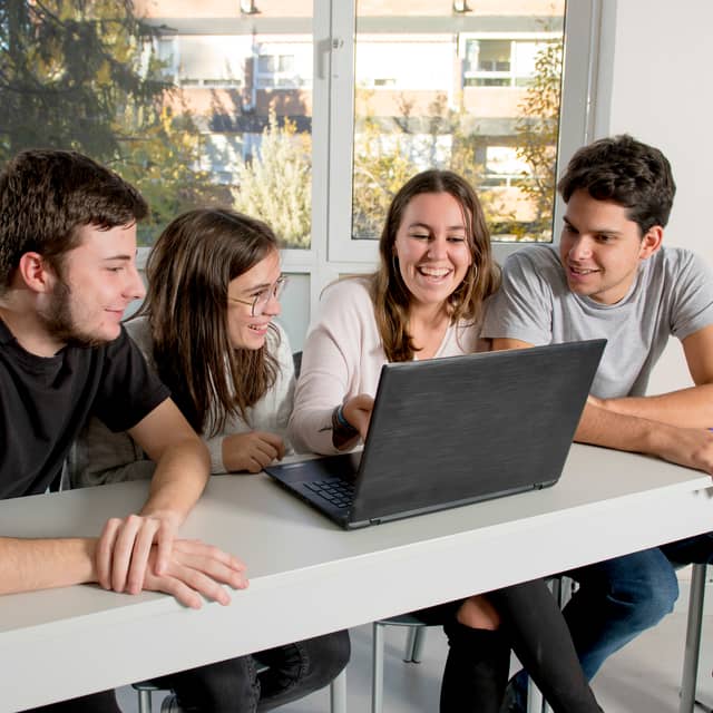 Im online Gruppenkurs Spanisch lernen