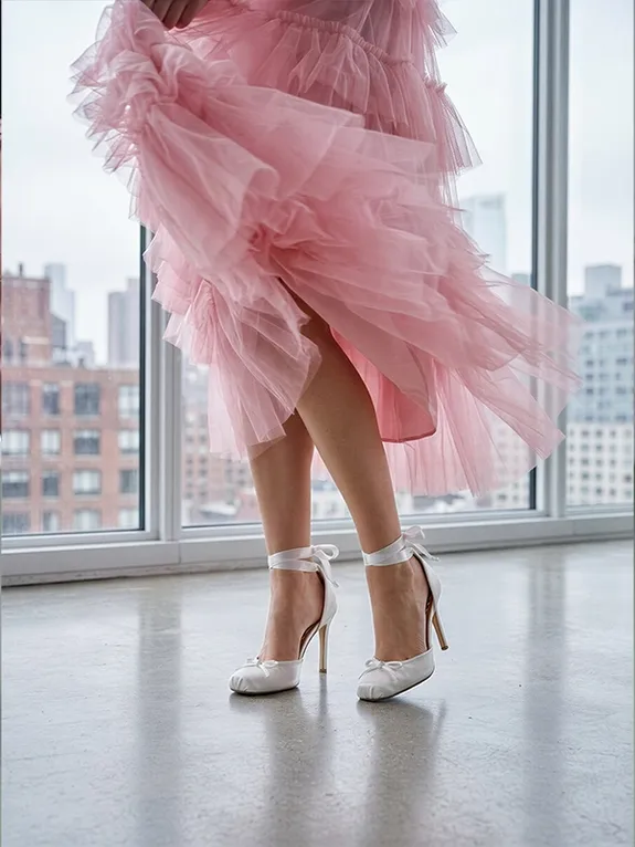 Category banner 600x800 HEEL.webp
