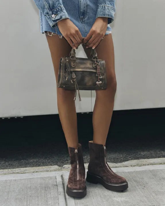 Shop Tabi