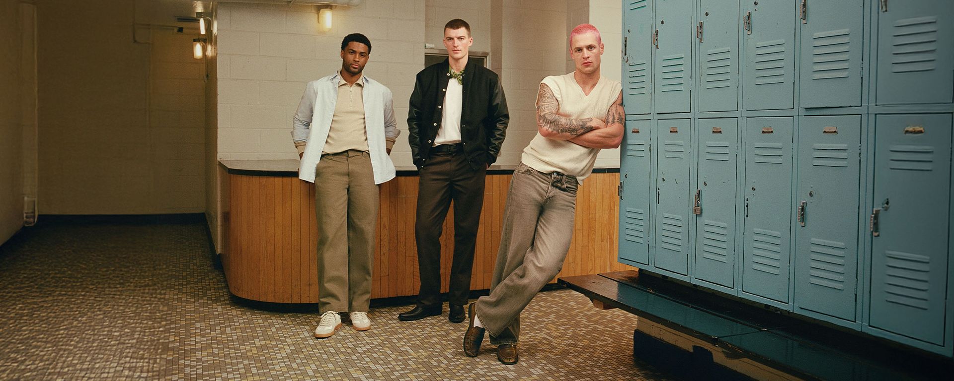 4.1 MENS Q2_DESKTOP_SPRING LOOKS.jpg