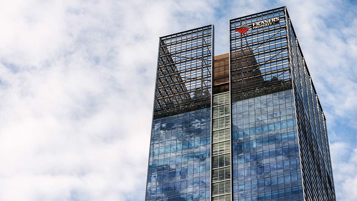 Strategically located in the heart of Singapore’s Central Business District, Frasers Tower is Frasers Property’s Grade A office development that offers a smart and sustainable working environment. Its environmentally-friendly features include energy-efficient and regenerative high-speed lifts, a high-performance double-glazed façade, as well as lush greenery at its community zones.