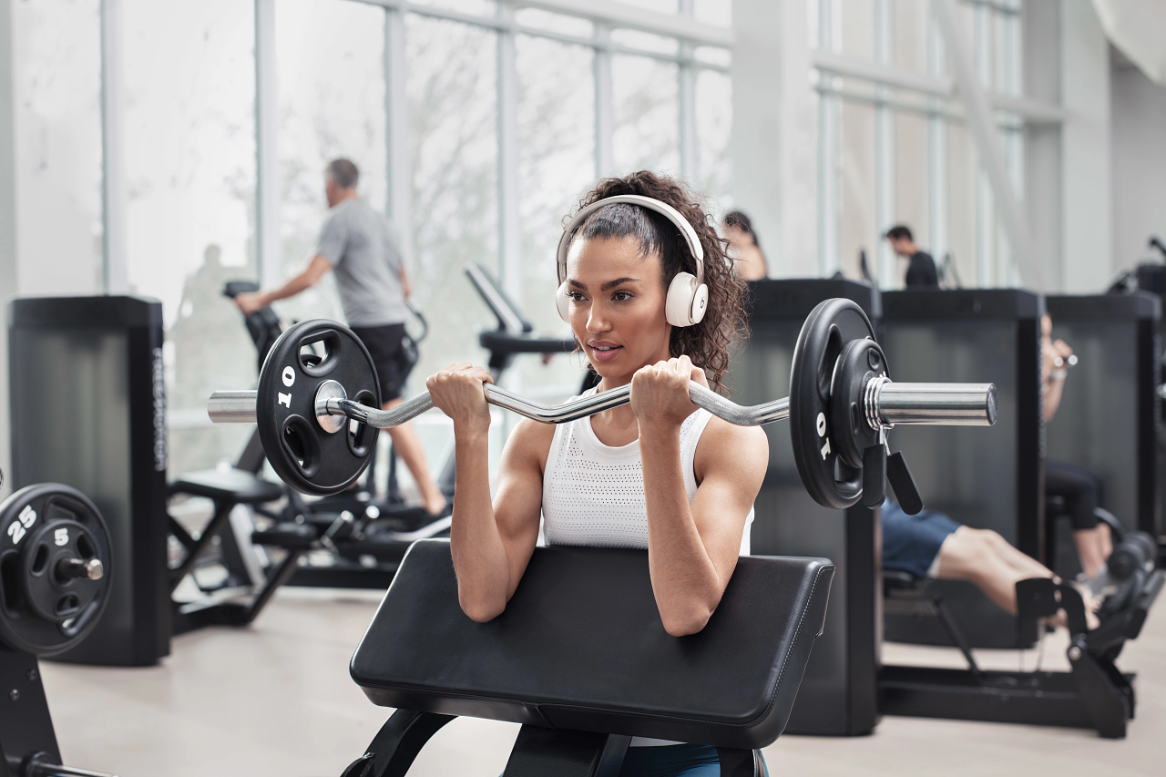 EPIC FREE WEIGHTS_LOGAN_3581.png