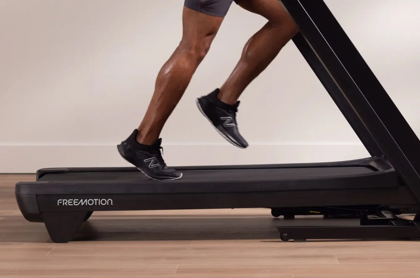 t8 Treadmill_Feature-4