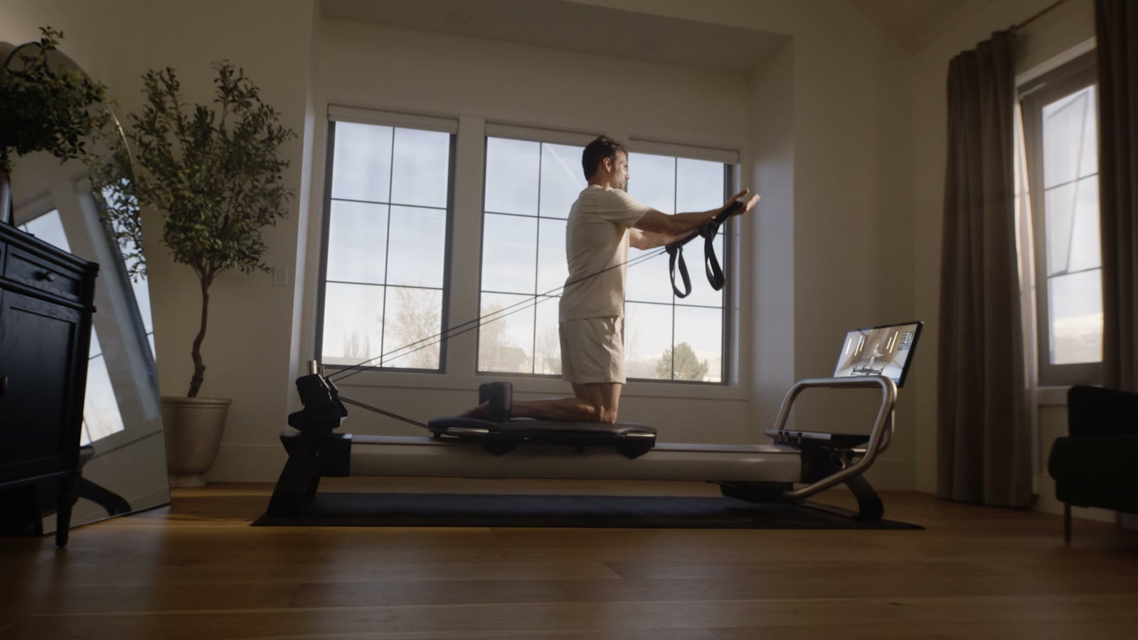 Ultra 1 Reform RX-S | Pilates Reformer | Freemotion