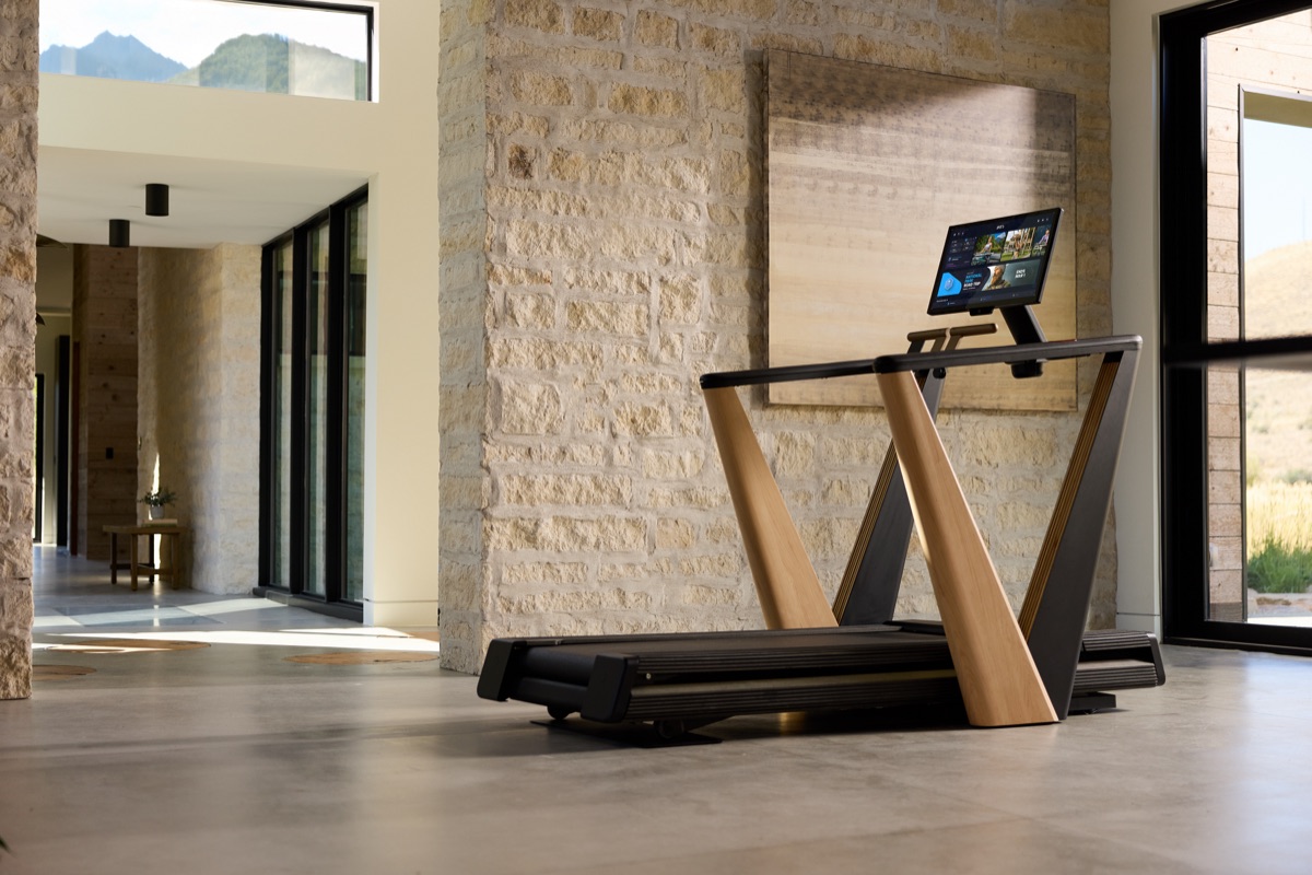 NordicTrack Ultra 1 connected fitness equipment