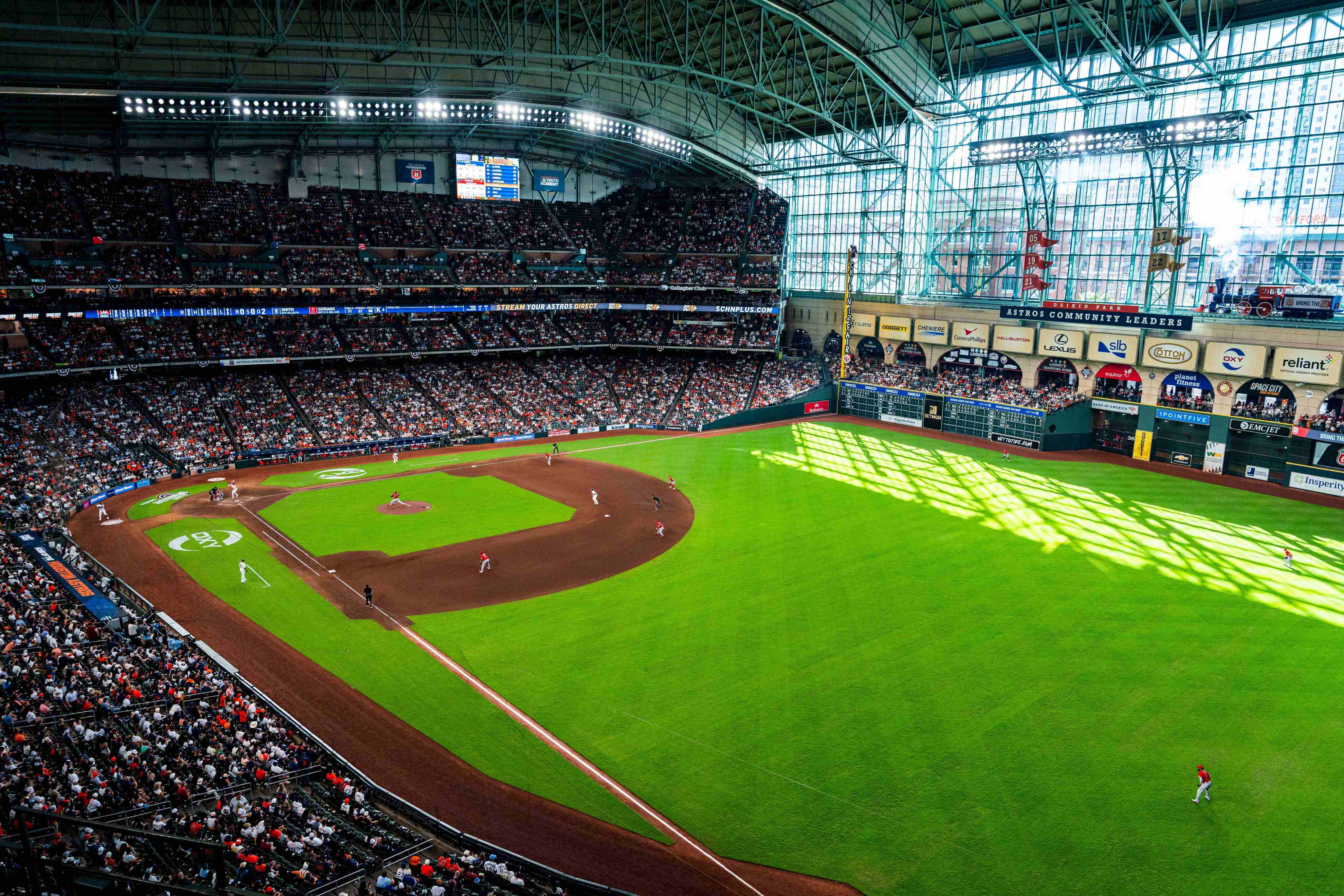 Verizon Business Solution Sessions at Daikin Park | Verizon