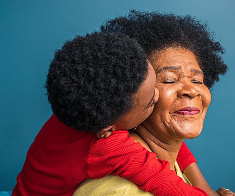hhs-grandmother-grandson-sm.jpg