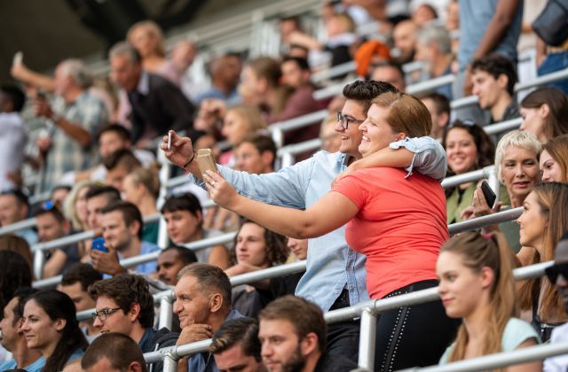 Tile|Fans at Nascar