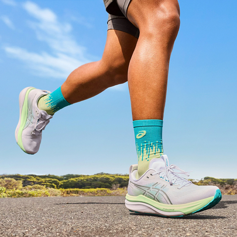 ASICS GEL-KAYANO 33