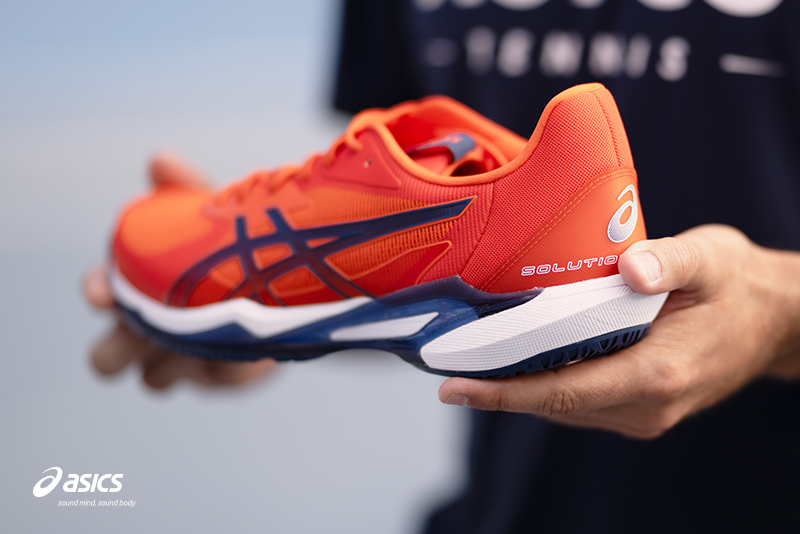 Features of clay court shoes