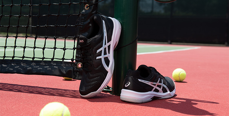 Tennis Shoes to Wear on Grass, Clay, and Hard Courts