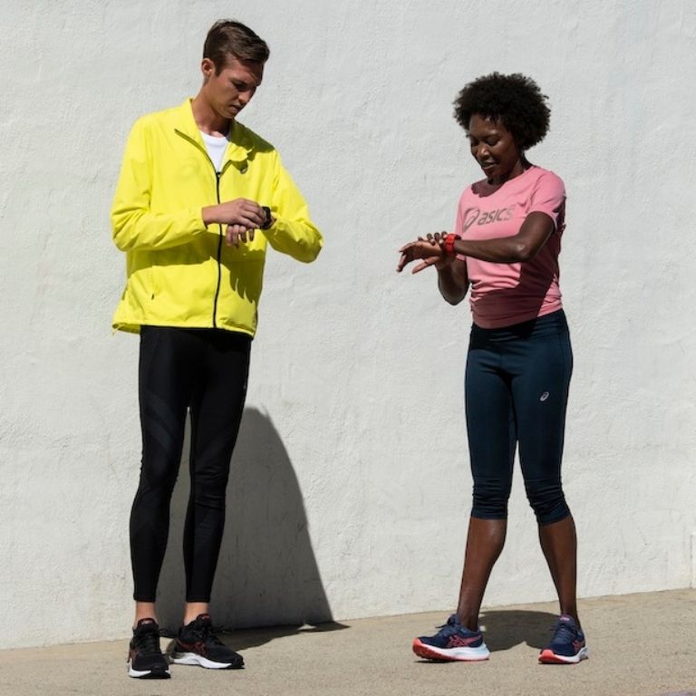 what is a good marathon time?