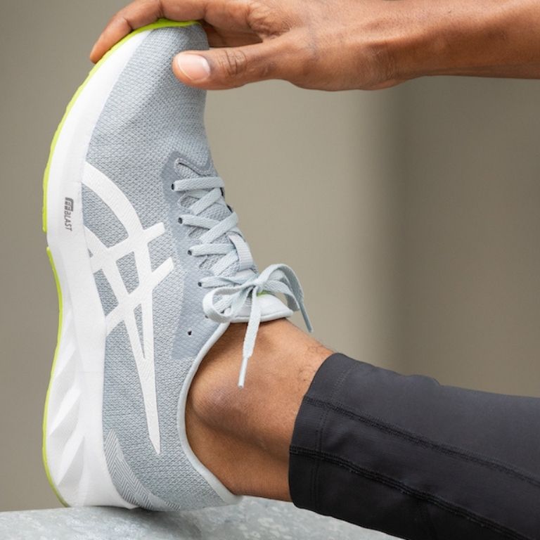 best ASICS running shoes for flat feet