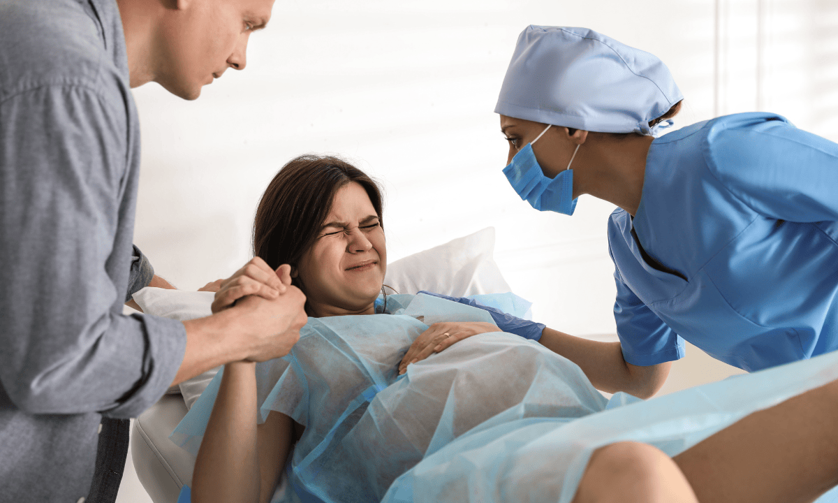 blog-image_obgyn_women-giving-birth_(1).png