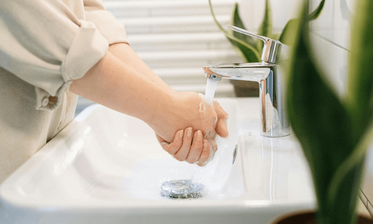 image of washing hands to prevent hfmd spreading