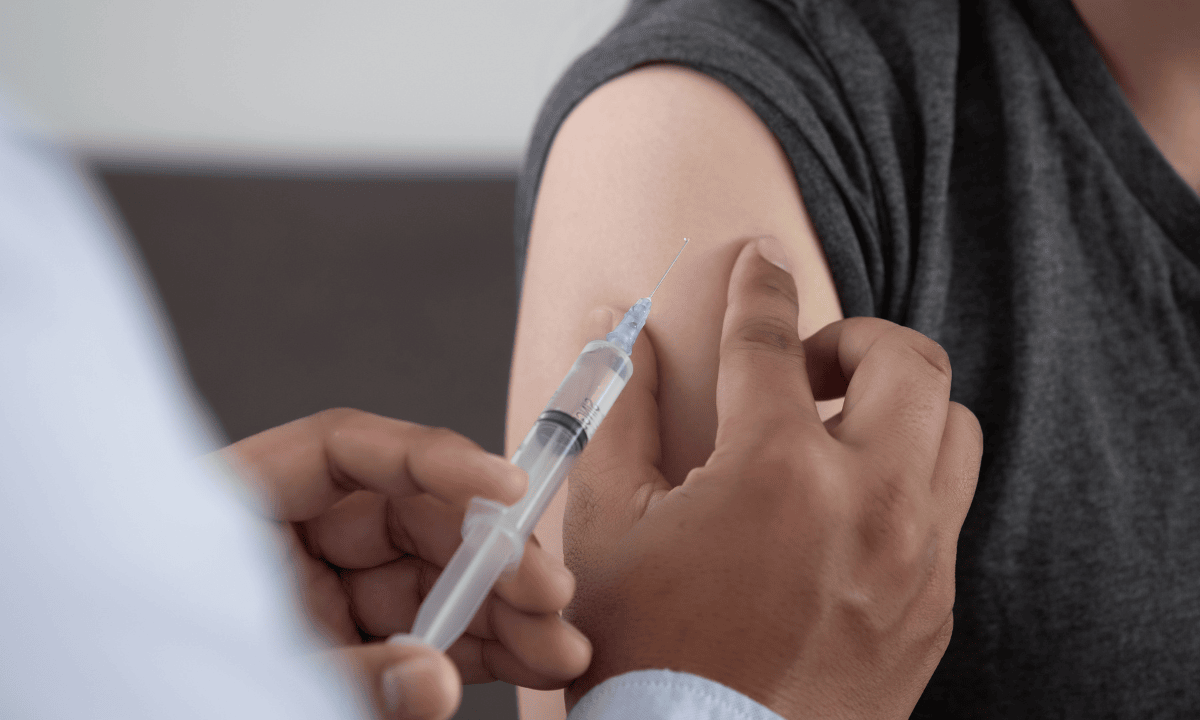 blog-image_screening_vaccine-injection.png