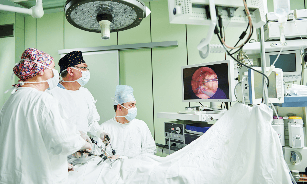 Image of a laparascopic surgery