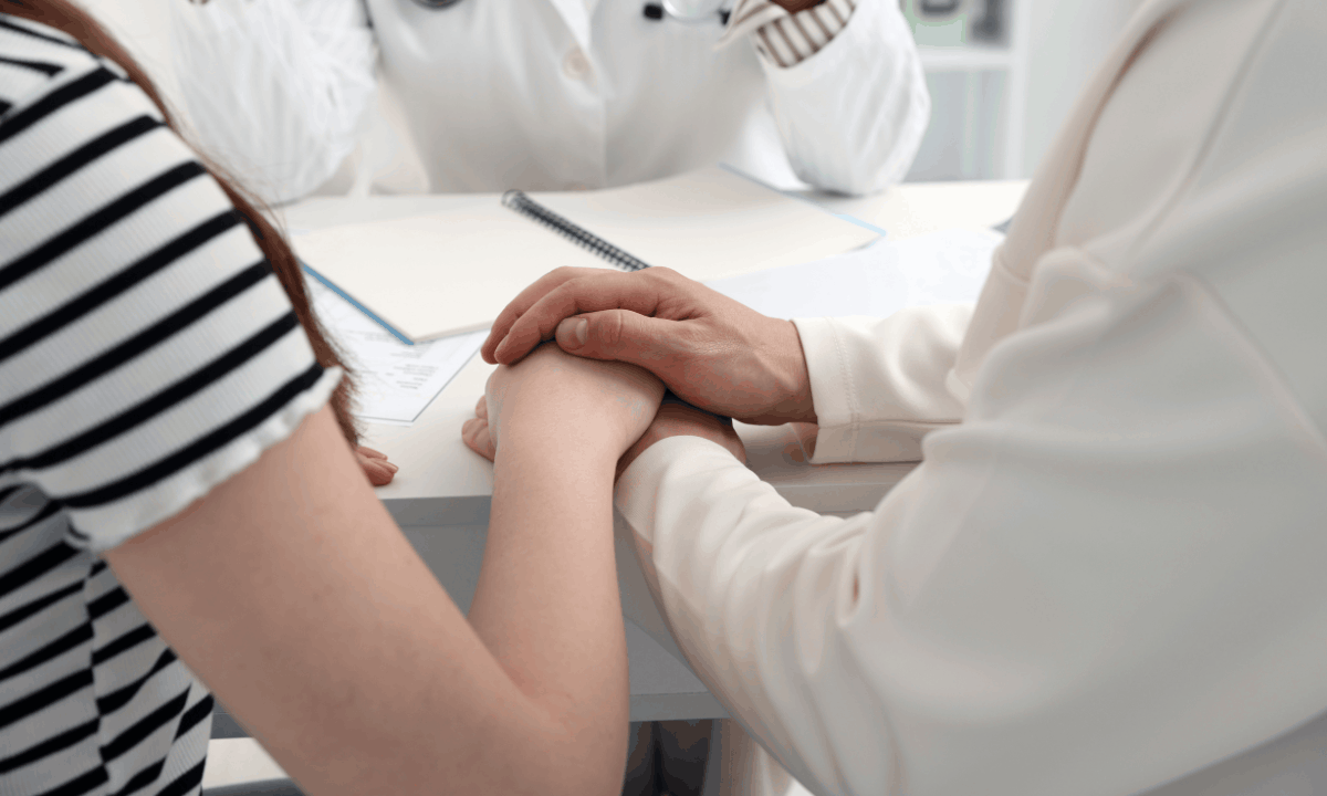 Illustration of couple consulting to a doctor