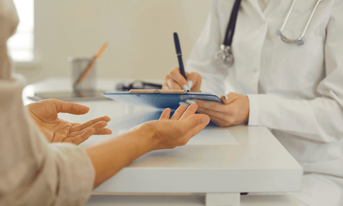 image of women consulting doctor for endometrial cancer risk factors