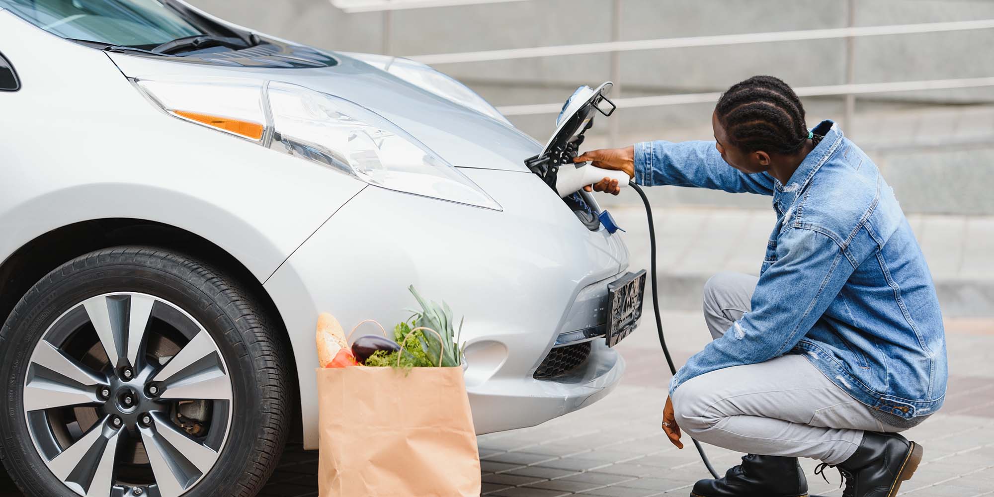 Electrifying Your Ride: Why Your Next Car Should Be a Plug-In