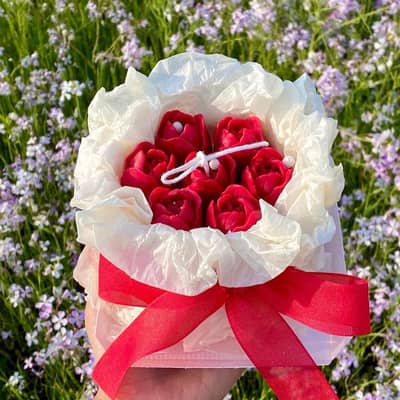 A pretty bouquet candle, a soy candle, and a handmade candle—the perfect personalised gift for every occasion, whether it's a wedding favour gift, birthday gift