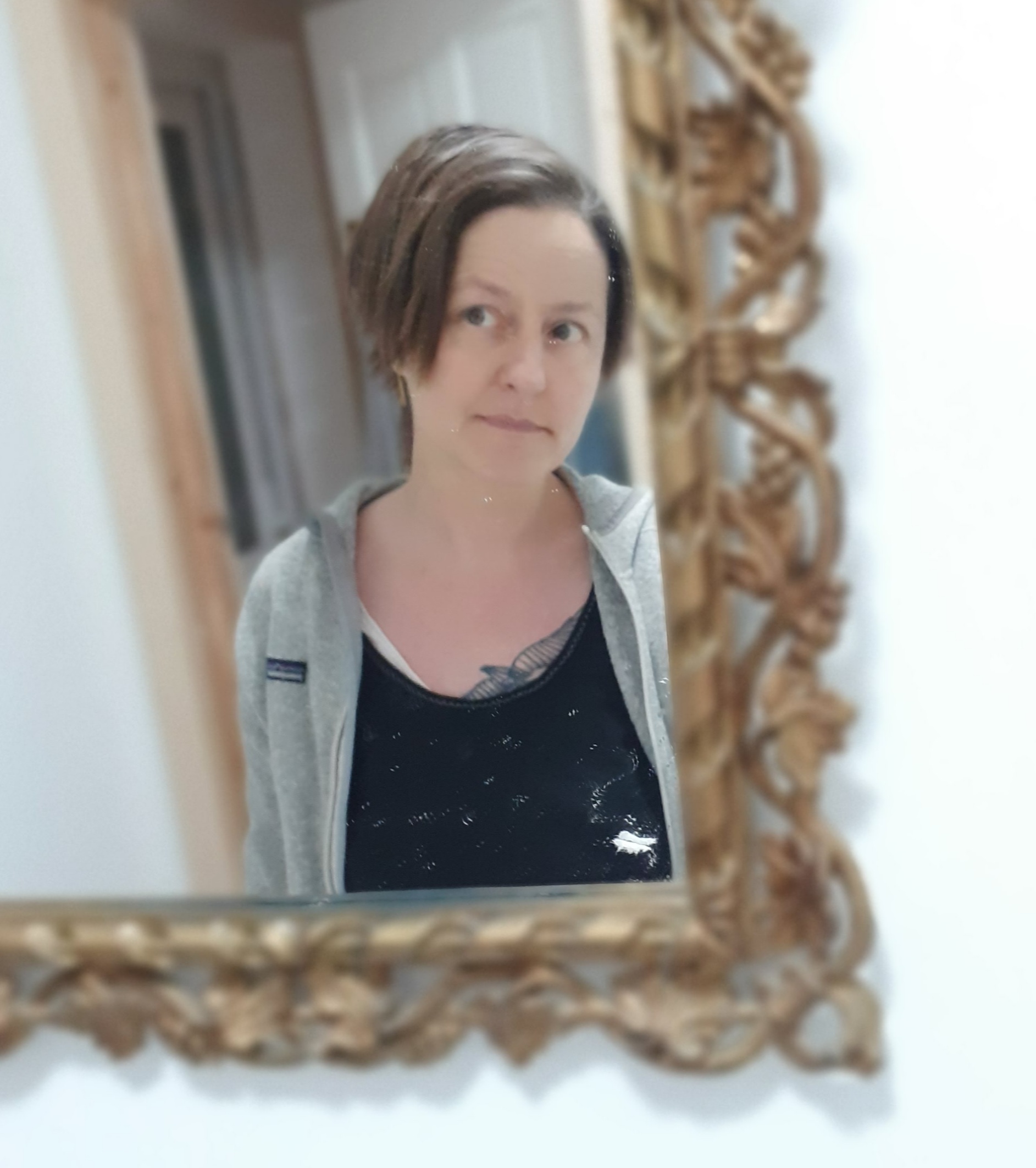 Tina of i can c u in the studio