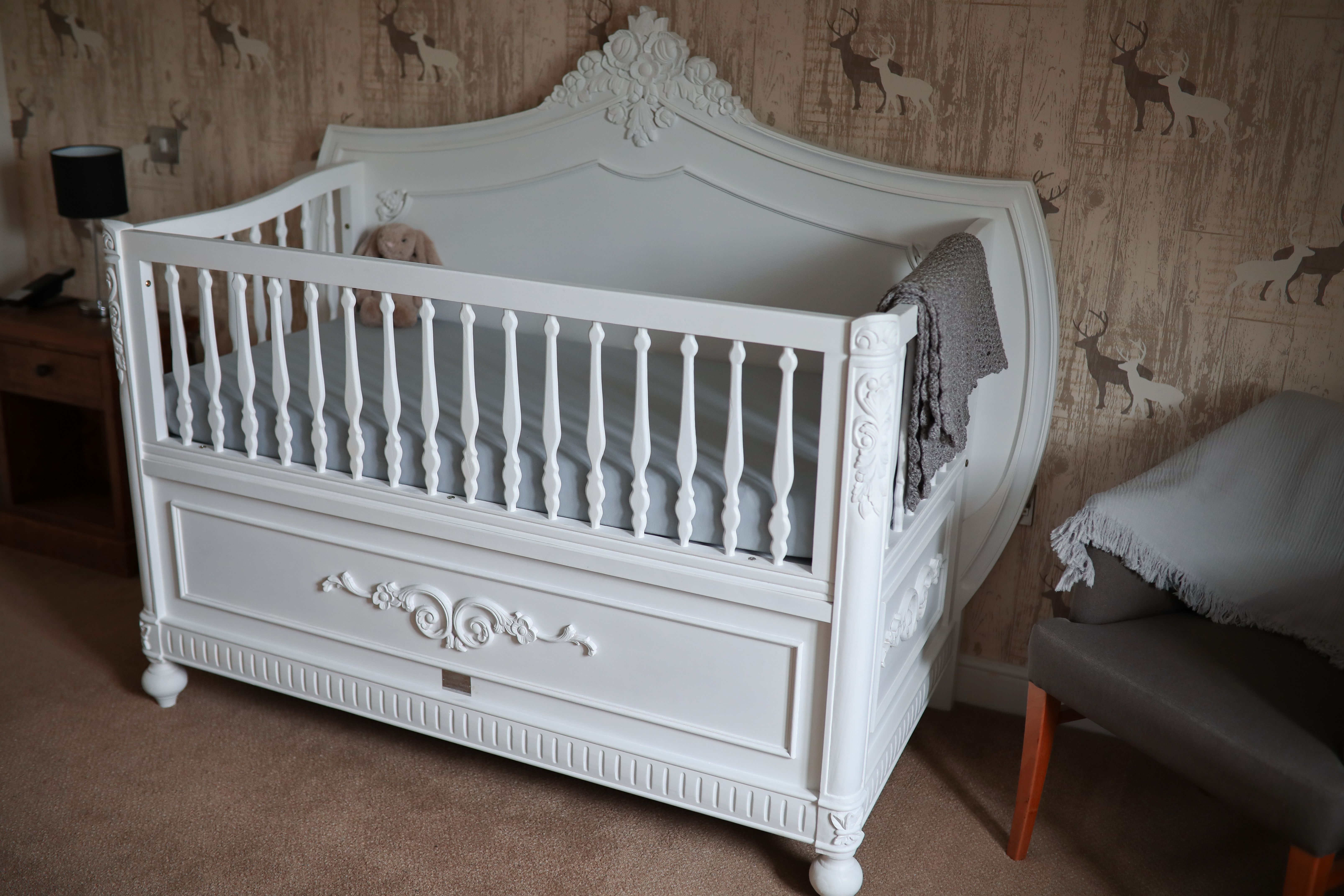 Louis Cot Bed