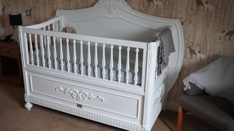 Louis Cot Bed
