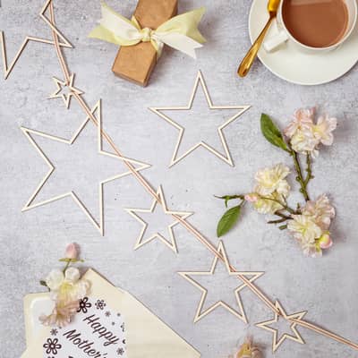 Wooden star garland