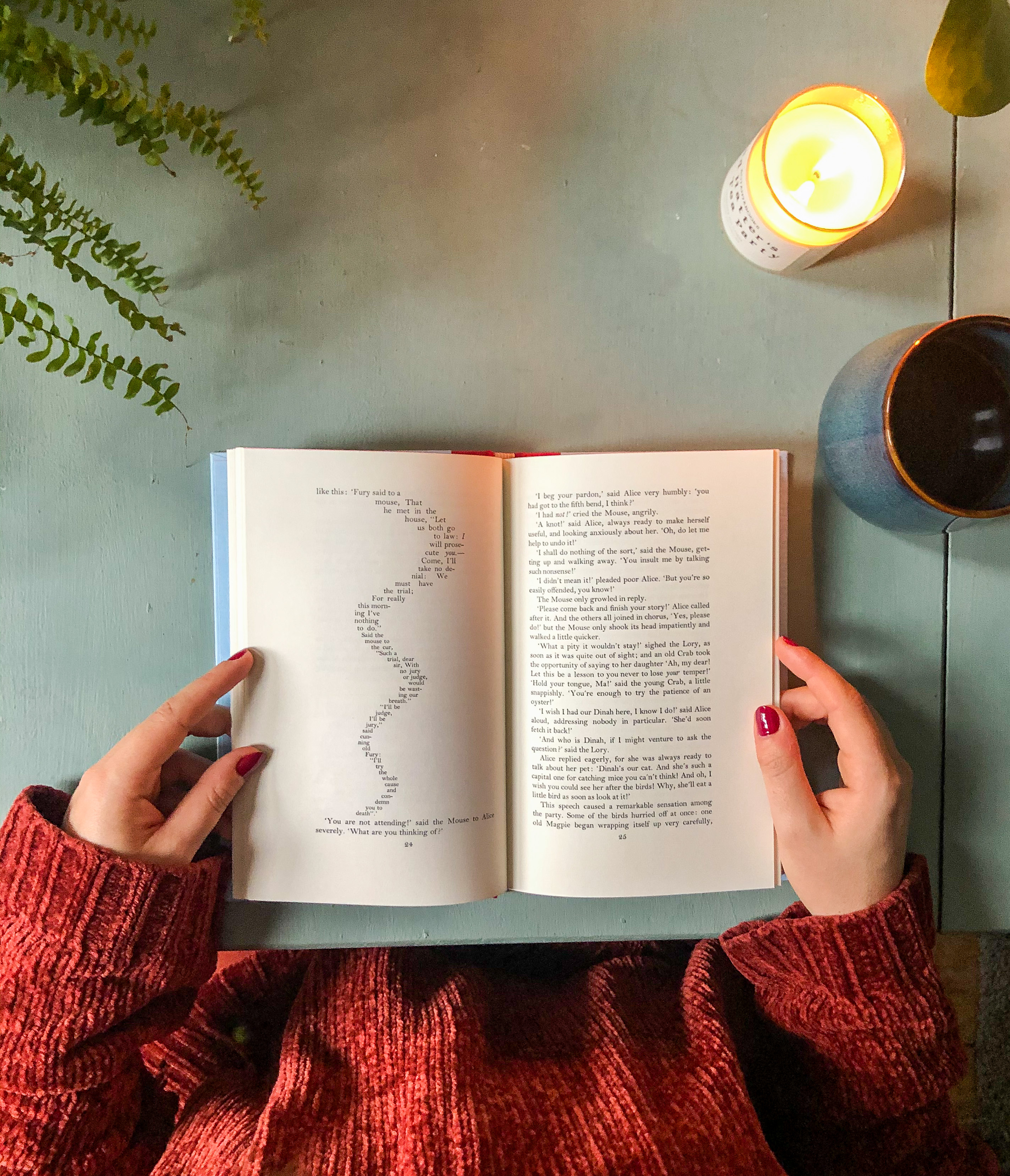 Alice's Adventures in Wonderland with Mad Hatter's Tea Party candle. 