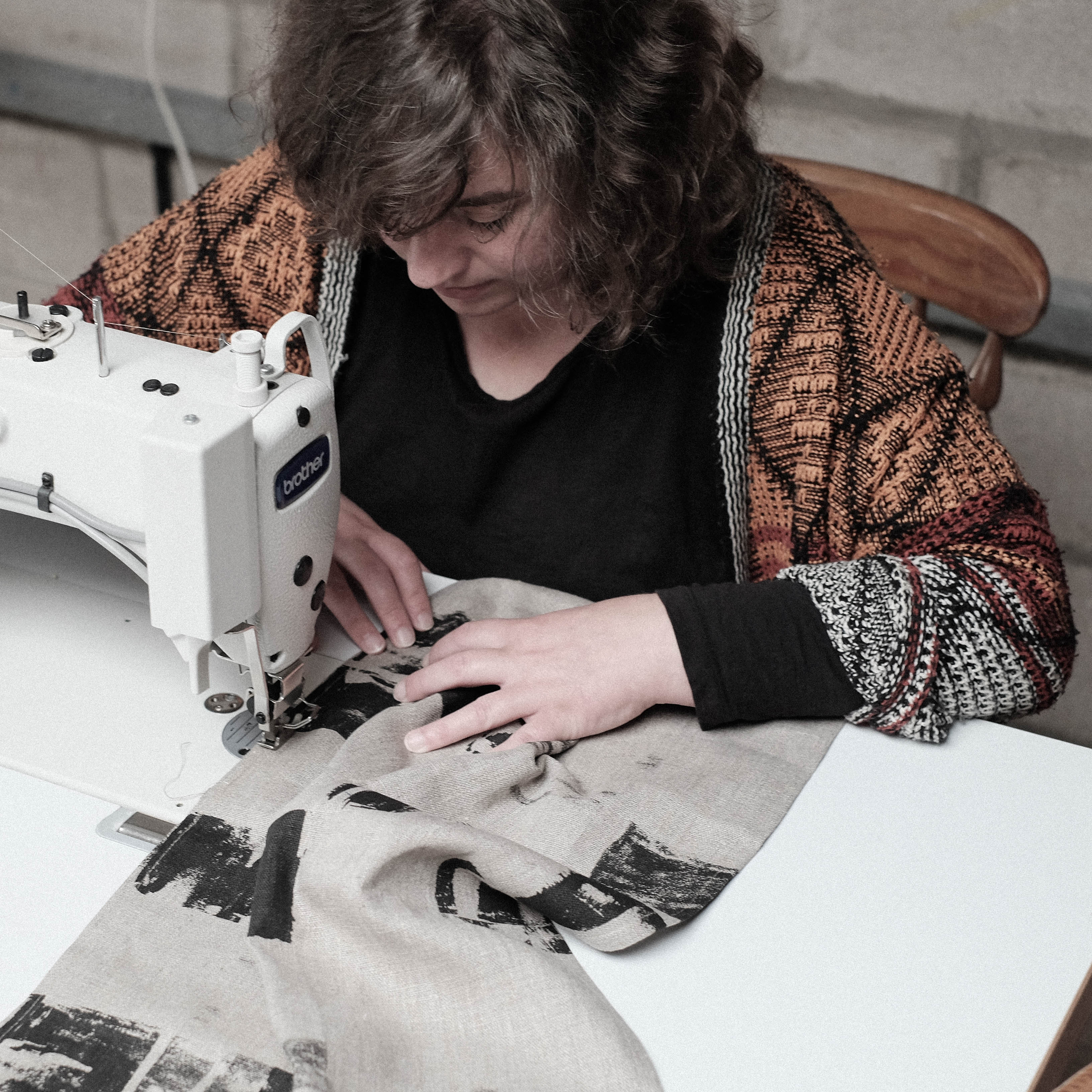 sewing linen table runner 