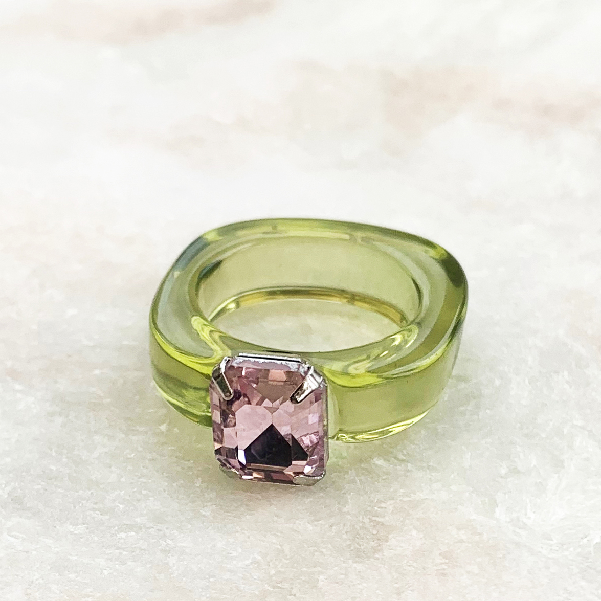 Resin ring
