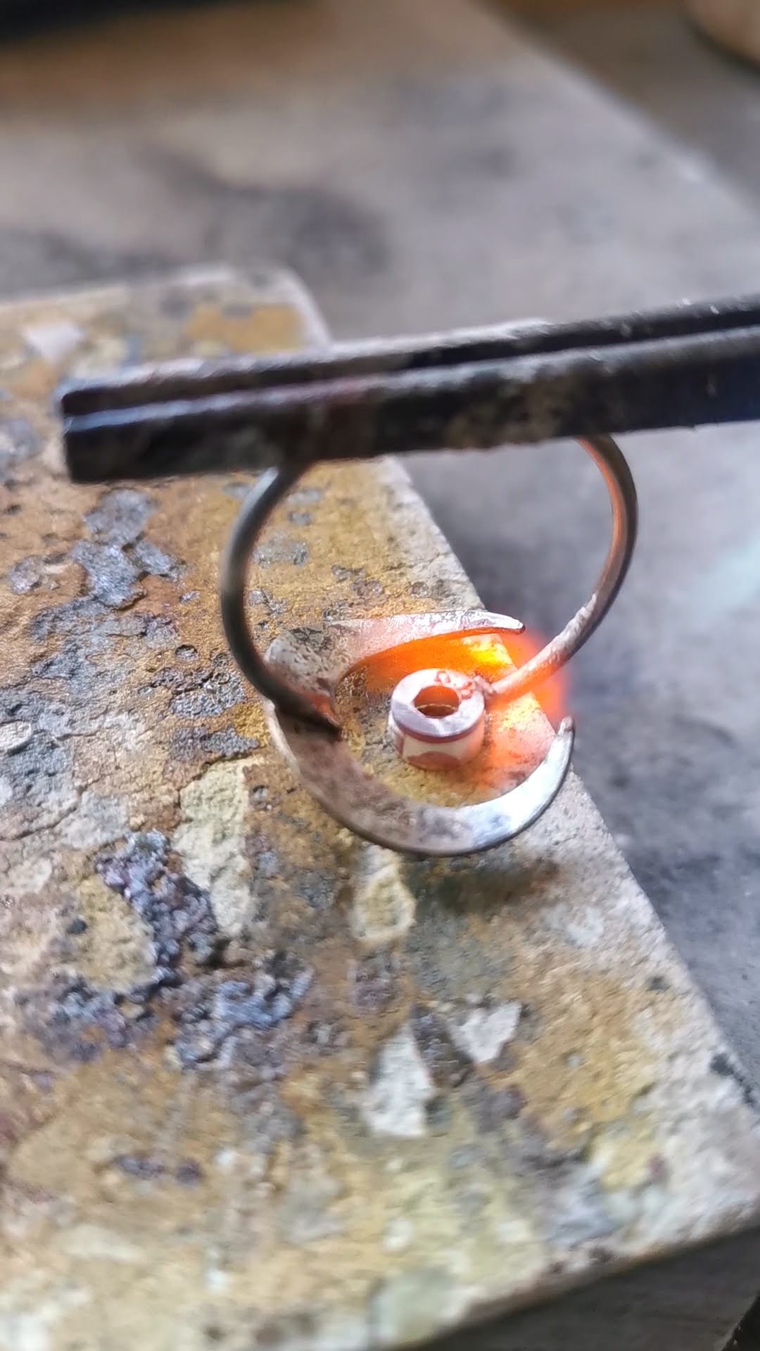 Soldering a ring
