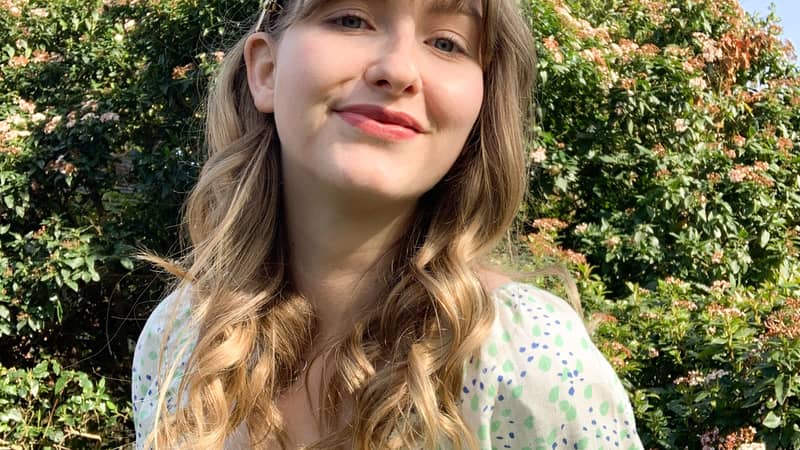 Hey Babes, I'm Mollie!