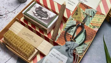 Gardener's repair and relaxation gift