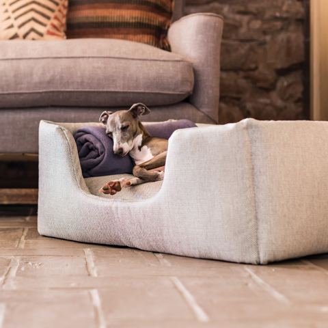 Deep-sided Dog Bed