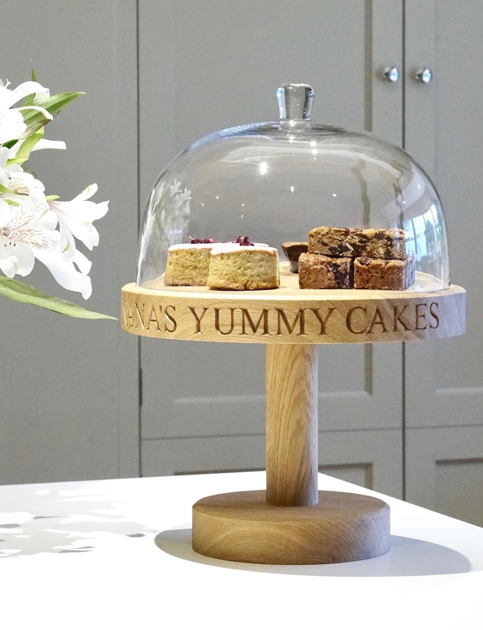 personalised oak cake stand