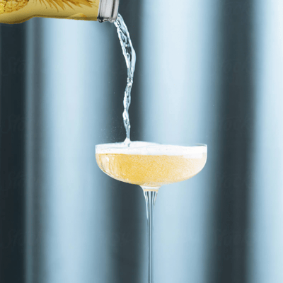 Light, sparkling & oh-so-exquisite, our twist on this dreamy Caribbean gem is gorgeously well-balanced. Blended with Premium Aged Rums, Clarified Pineapple Ju