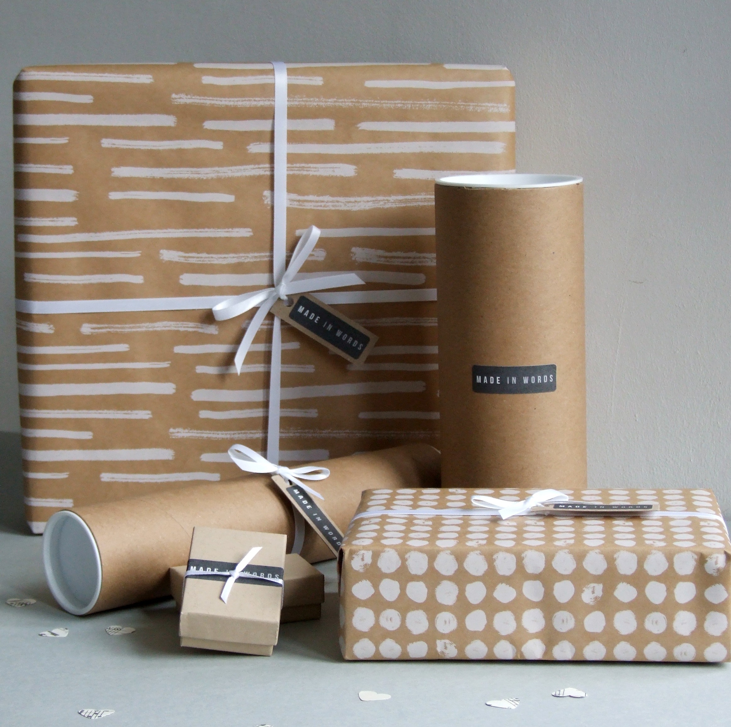 tiny boats in bottles for wedding favours