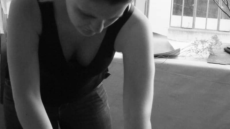 Hand dying leather strap for bag