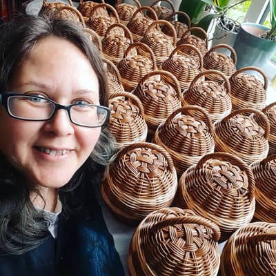 Judit and her Baskets