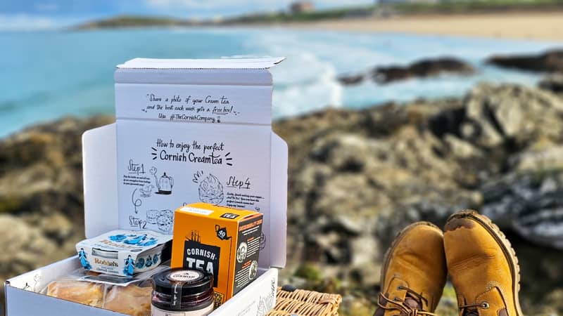 Cream tea By the sea