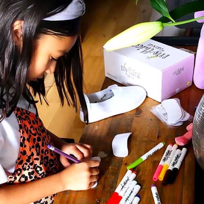 canvas shoes drawing