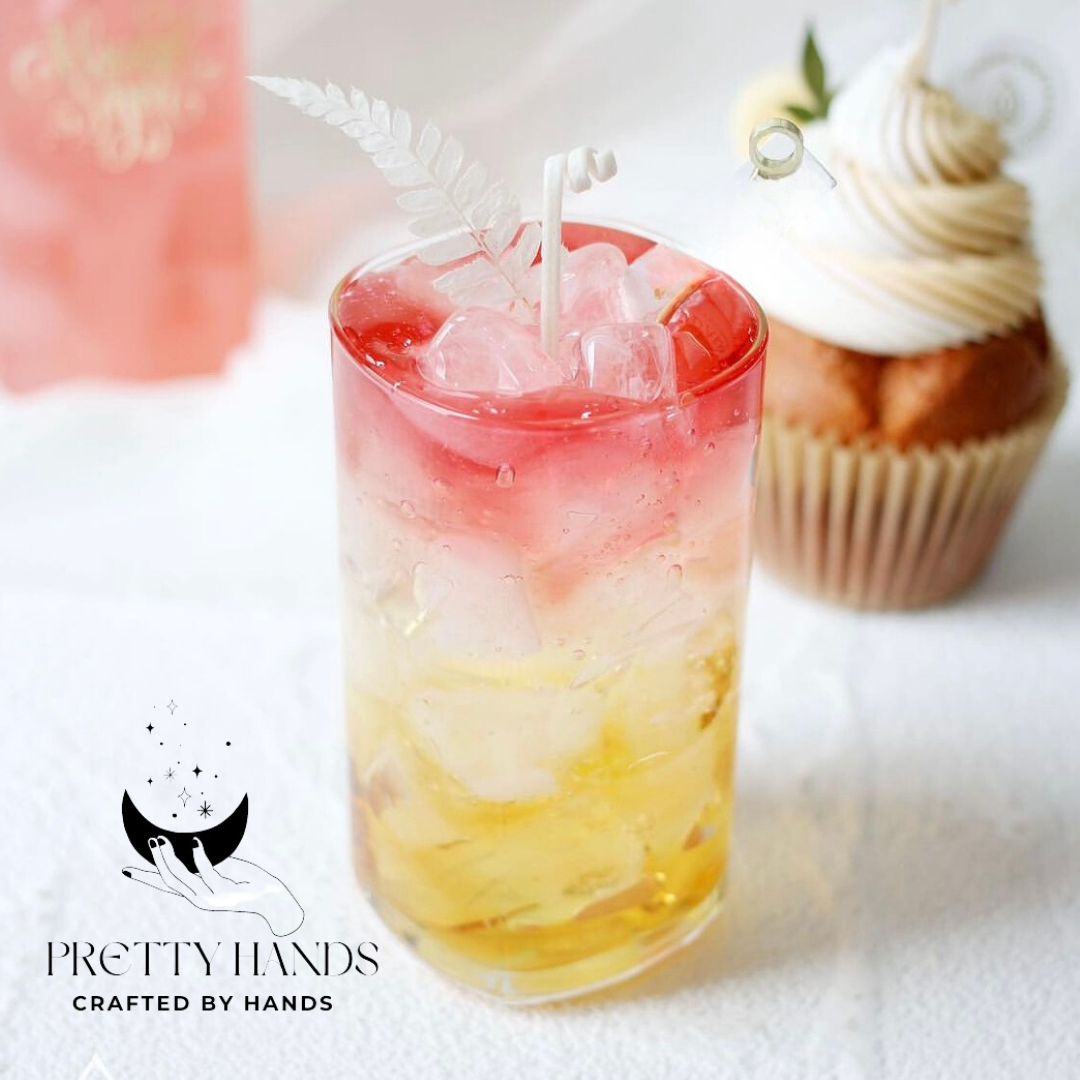Personalised cocktail candle This gel wax candle drink is a visually striking and fragrant product. Unscented candle