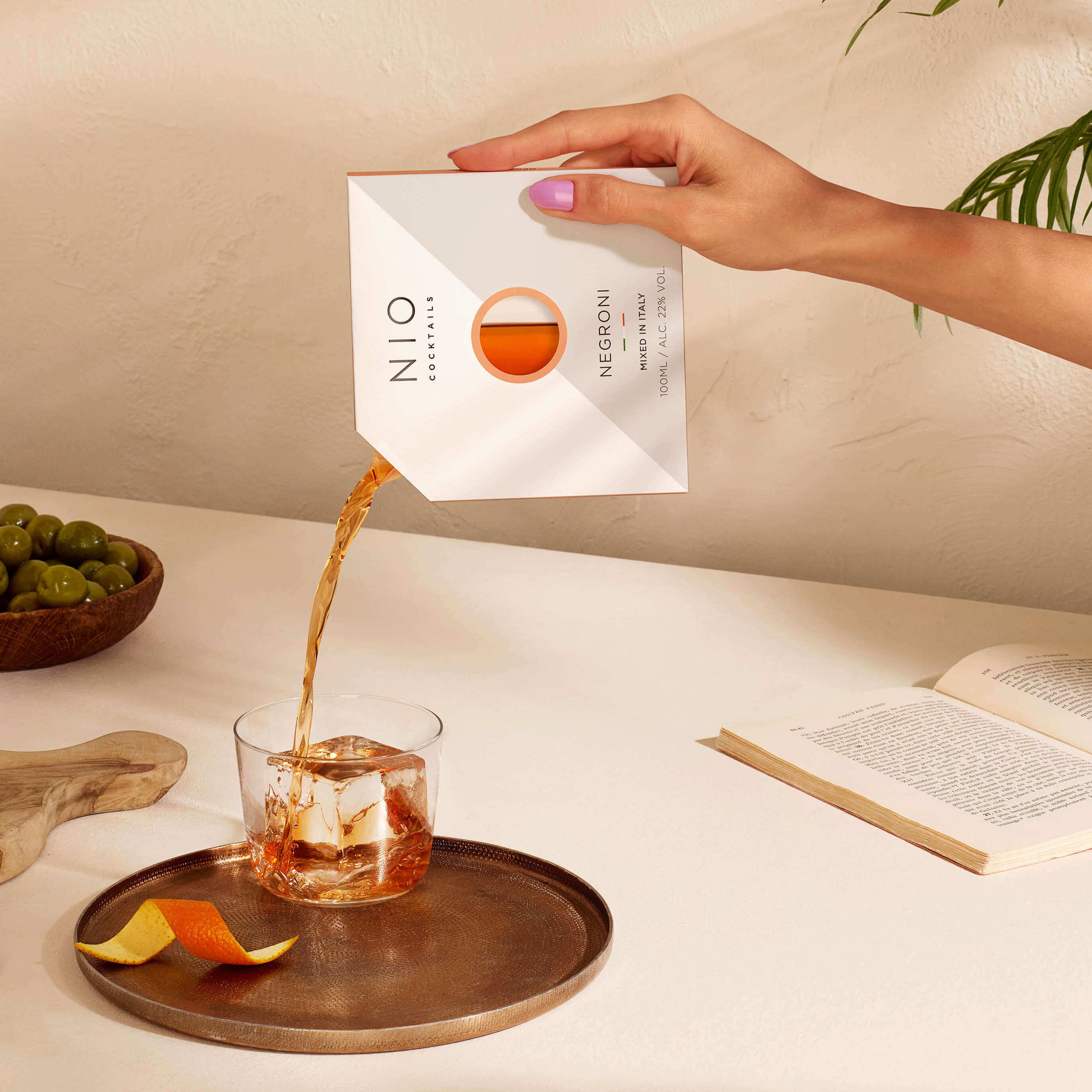 NIO cocktails negroni cocktail award winning tanqueray gin cocktail gift sets
