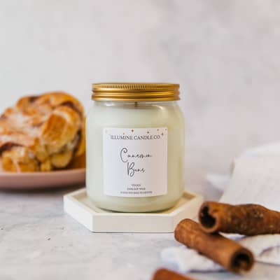 Cinnamon Buns signature candle