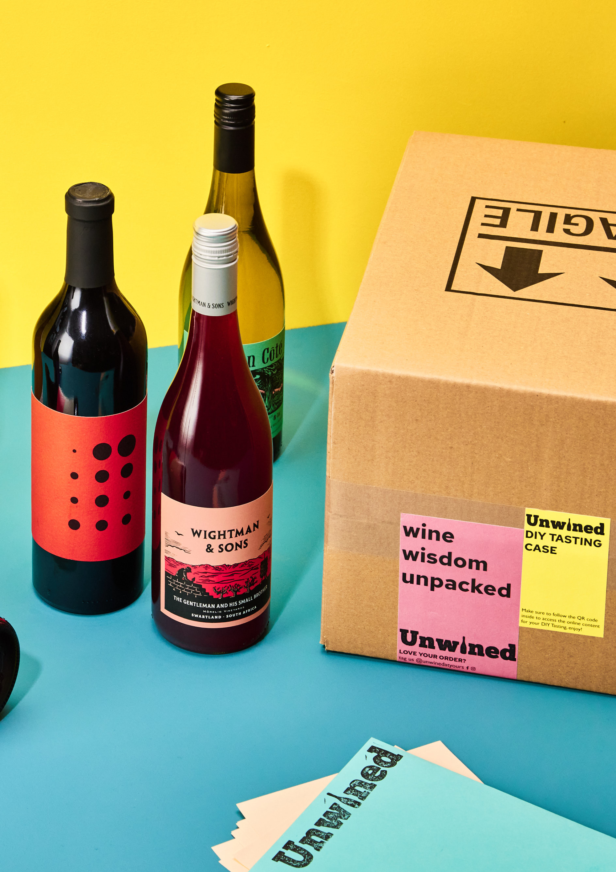 DIY Tasting case with wine bottles and notes