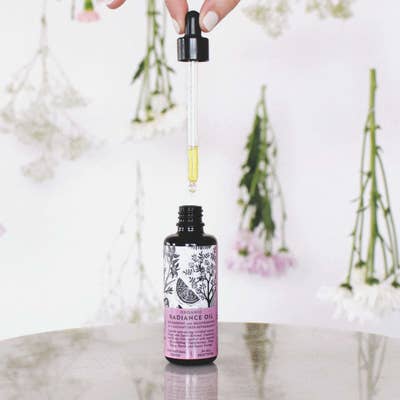 Experience the age-defying Haoma Organic Radiance Oil Experience