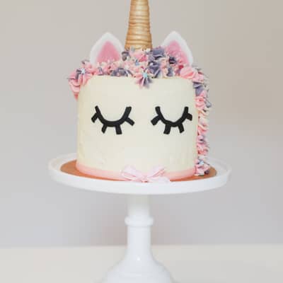 A whimsical Cake and dessert company.